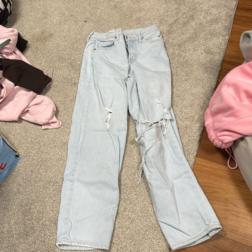 Light wash jeans